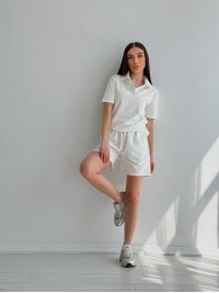 Жіночий літній костюм молочного кольору 32968