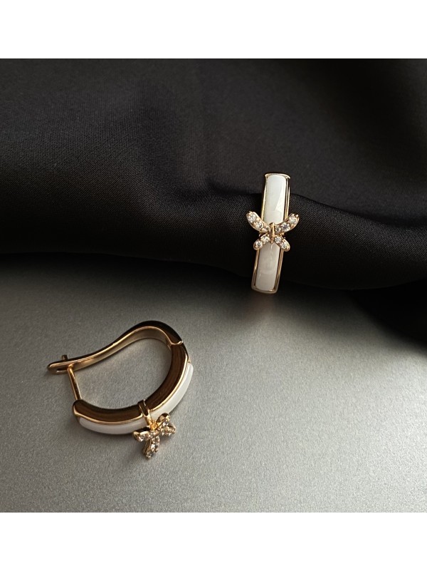 Сережки з метеликом золотого кольору 33041