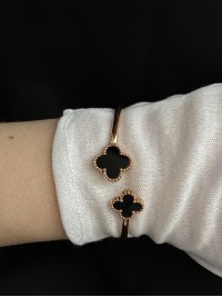 Браслет - манжет дві Конюшини золотого кольору 33050