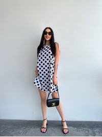 Легка літня сукня в горох бiлого кольору 32078