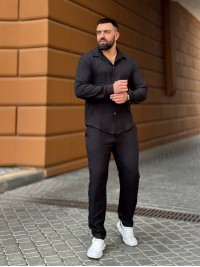 Чоловічий брючний костюм чорного кольору 33079