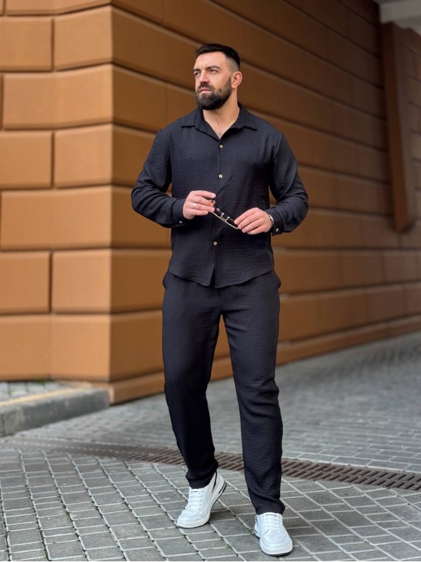 Чоловічий брючний костюм чорного кольору 33079