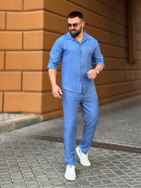 Чоловічий брючний костюм свiтло-синього кольору 33082