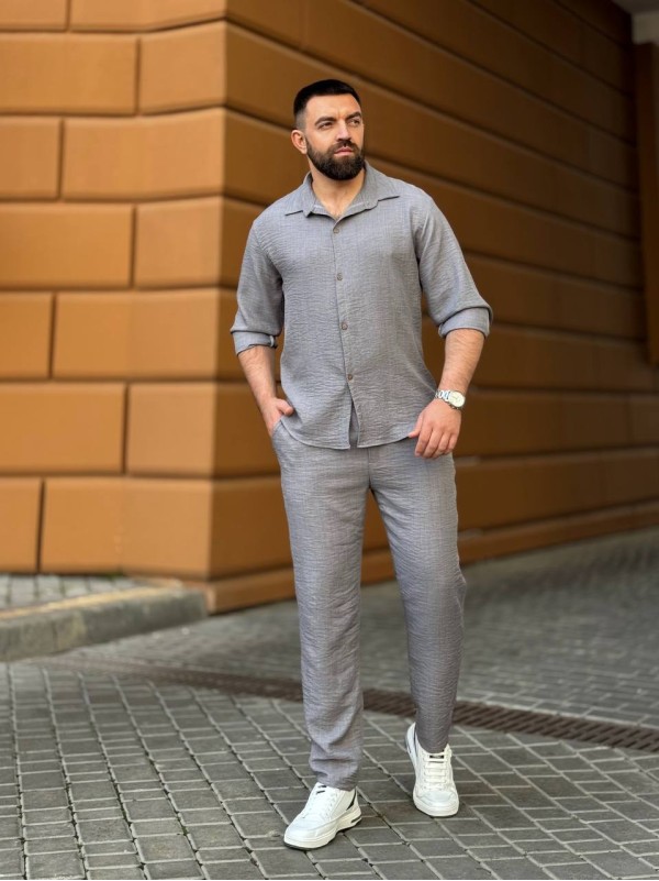 Чоловічий брючний костюм сiрого кольору 33083