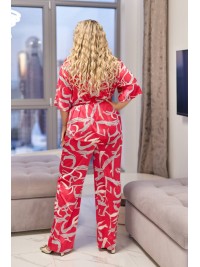 Жіночий легкий брючний костюм малинового кольору 33141