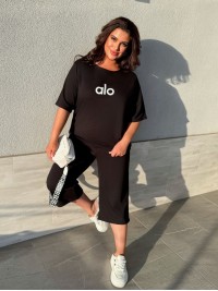 Легкий повсякденний костюм чорного кольору 33178