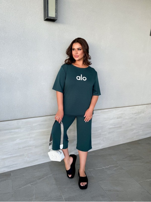 Легкий повсякденний костюм смарагдового кольору 33180