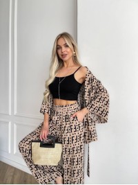 Жіночий легкий прогулянковий костюм бежевого кольору 33205