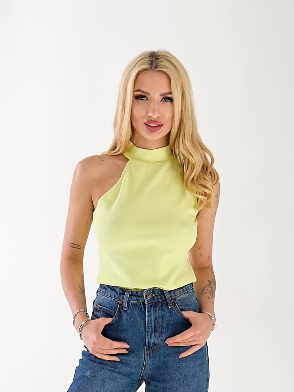 Майка жіноча з горловиною салатового кольору 33224