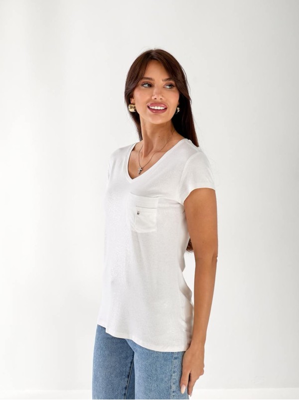Жіноча футболка з блискітками та кишенею білого кольору 33239