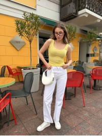 Майка жіноча базова жовтого кольору 33240