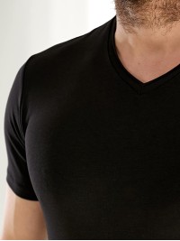 Чоловіча базова футболка чорного кольору 33256