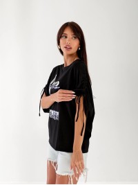 Жіноча футболка з паєтками чорного кольору 33259