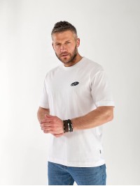 Чоловіча футболка з написом на спині білого кольору 33263