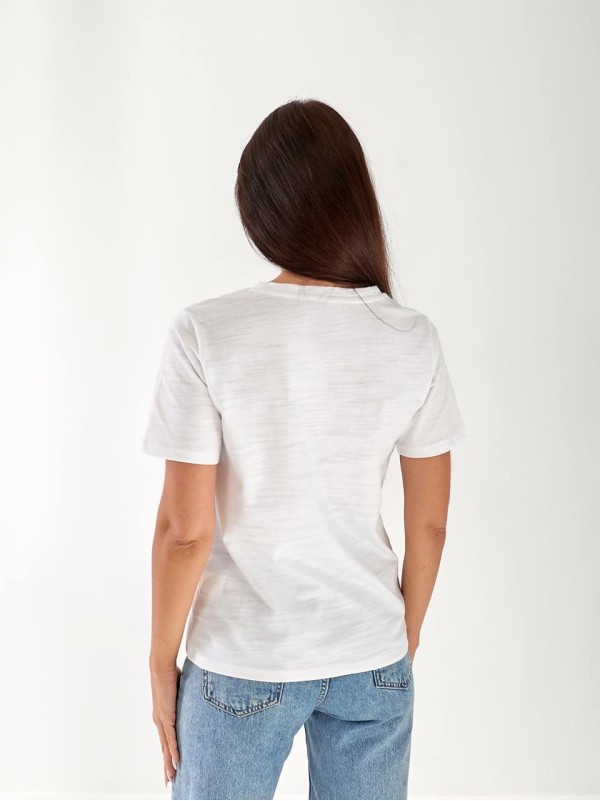 Жіноча бавовняна футболка з написом бiлого кольору 33265