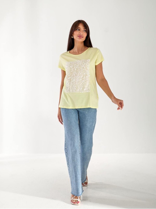 Жіноча футболка з паєтками жовтого кольору 33303