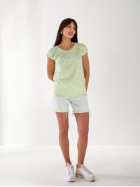 Жіноча футболка з малюнком салатового кольору 33306