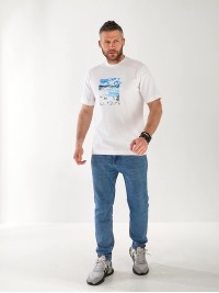 Чоловіча футболка з картинкою бiлого кольору 33309