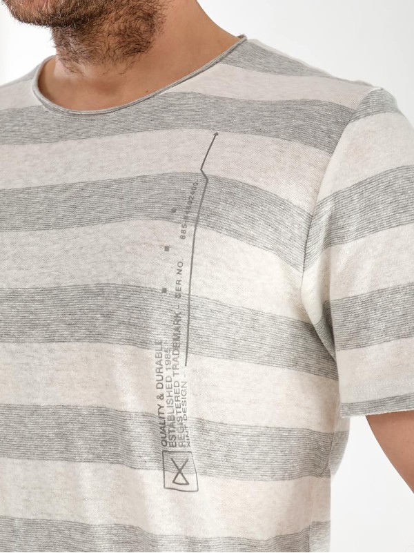 Чоловіча футболка в смужку сірого кольору 33310