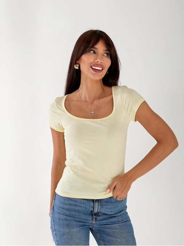 Жіноча базова футболка жовтого кольору 33321