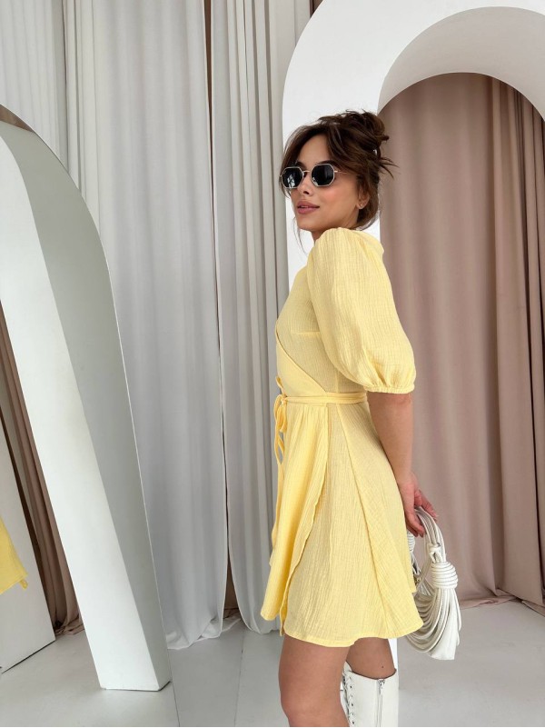 Мусліновий сарафан на запах жовтого кольору 33327