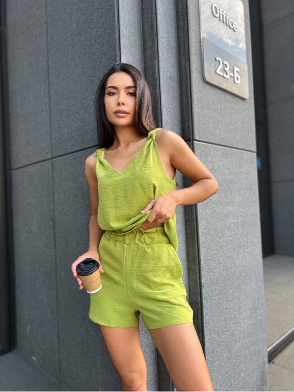 Жіночий літній костюм (шорти+майка) оливкового кольору 33344