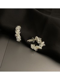 Сережки з бісером білого кольору застібка - пусет 33350