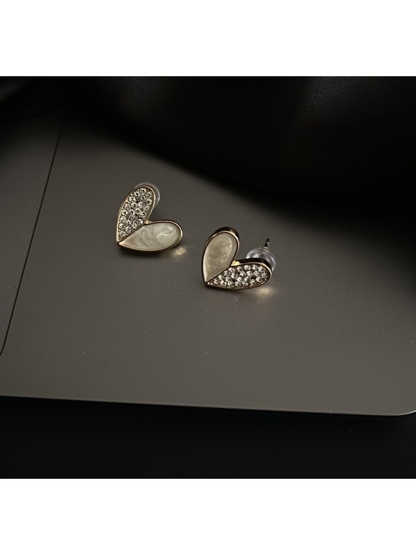 Гвоздики Серця з камінцями золотого кольору застібка - пусет 33351