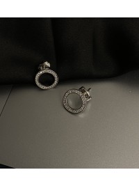 Сережки круглі з камінцями срібного кольору застібка - пусет 33356