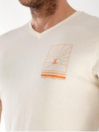 Чоловіча футболка з візерунком бежевого кольору 33361