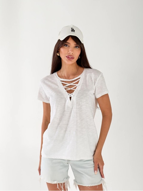 Жіноча футболка з зав'язками білого кольору 33368