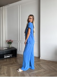 Жіночий легкий прогулянковий костюм свiтло-синього кольору 33393