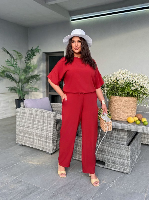Жіночий легкий прогулянковий костюм червоного кольору 33403