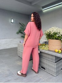 Жіночий легкий прогулянковий костюм пудрового кольору 33406