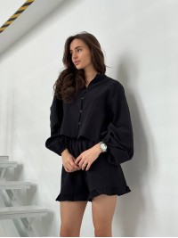 Жіночий льняний костюм з шортами чорного кольору 33472