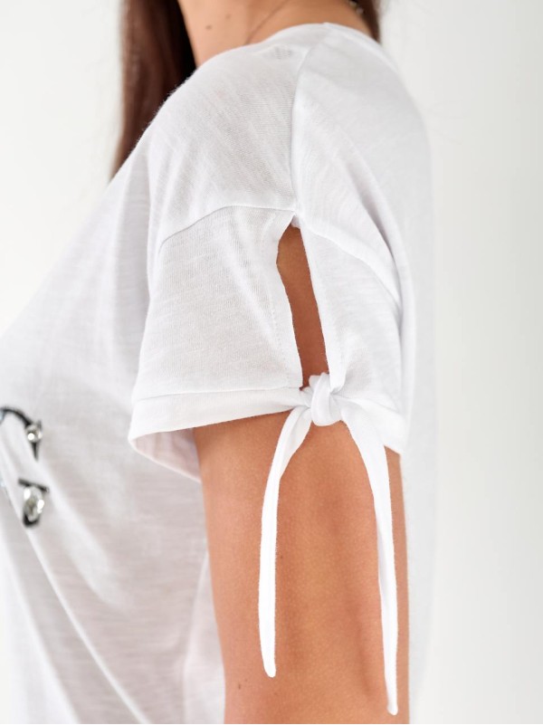 Жіноча футболка з написом бiлого кольору 33486