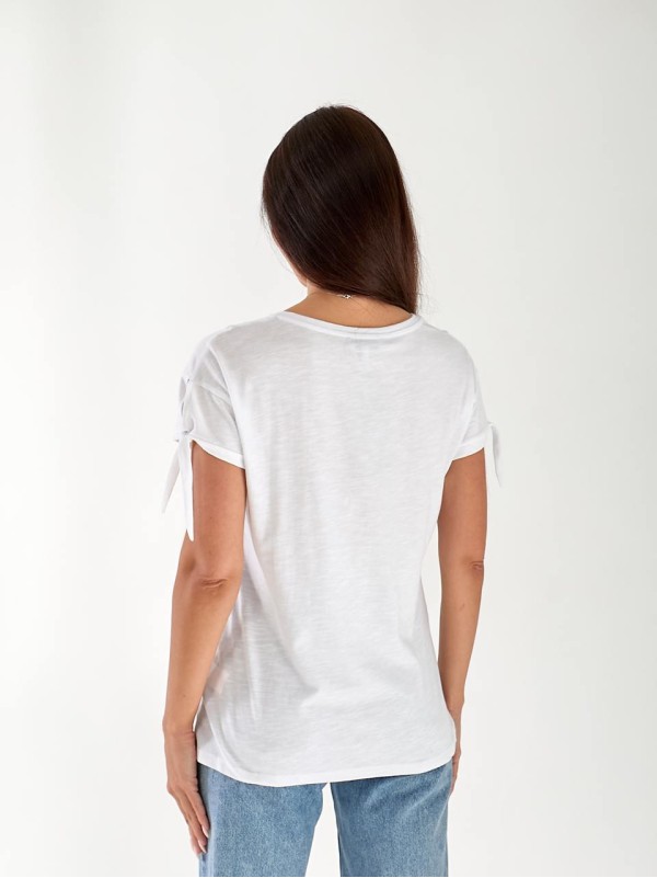 Жіноча футболка з написом бiлого кольору 33486