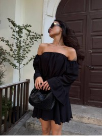 Літня сукня з відкритими плечима чорного кольору 33515