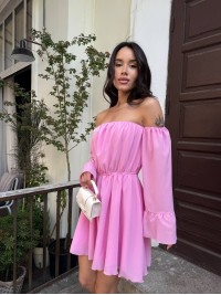 Літня сукня з відкритими плечима рожевого кольору 33518