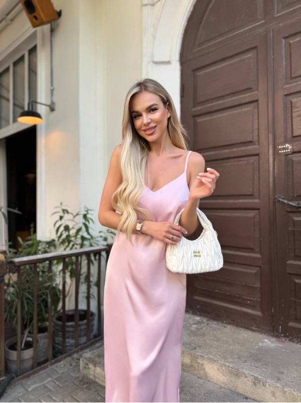 Шовкова сукня міді на бретельках рожевого кольору 33523