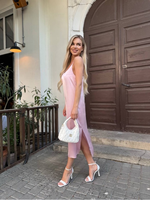 Шовкова сукня міді на бретельках рожевого кольору 33523