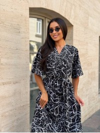 Легка сукня на запах із поясом чорного кольору 33577