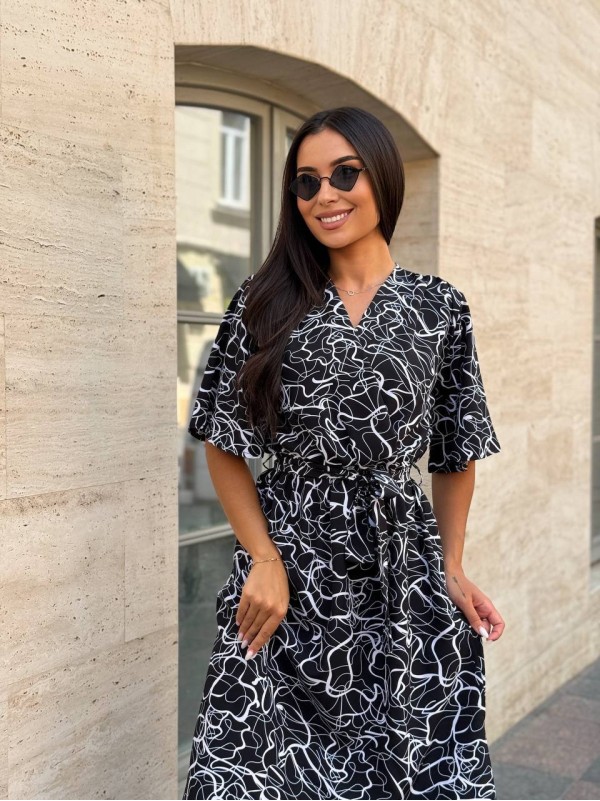 Легка сукня на запах із поясом чорного кольору 33577