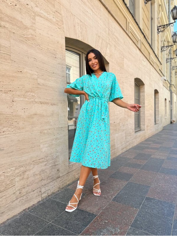 Легка сукня на запах із поясом м'ятного кольору 33580