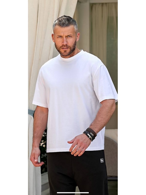 Футболка чоловіча молочного кольору 33592