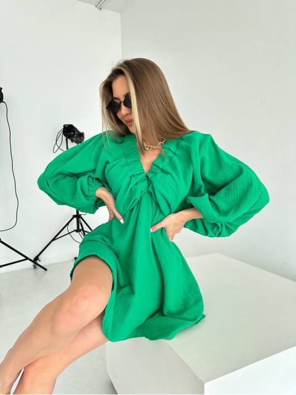 Літня повітряна сукня міні зеленого кольору 33599