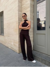 Жiночiй прогулянковий костюм коричневого кольору 33607