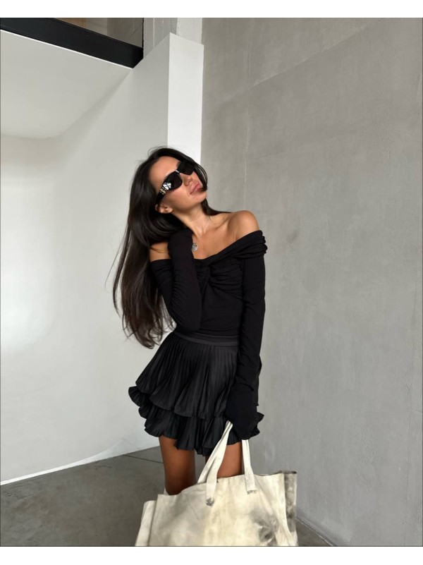 Жіноча легка спідниця міні чорного кольору 33615