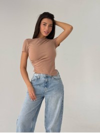 Жiноча базова футболка кавового кольору 33631