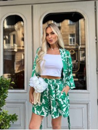 Жiночiй шовковий костюм з кiмоно зеленого кольору 33635